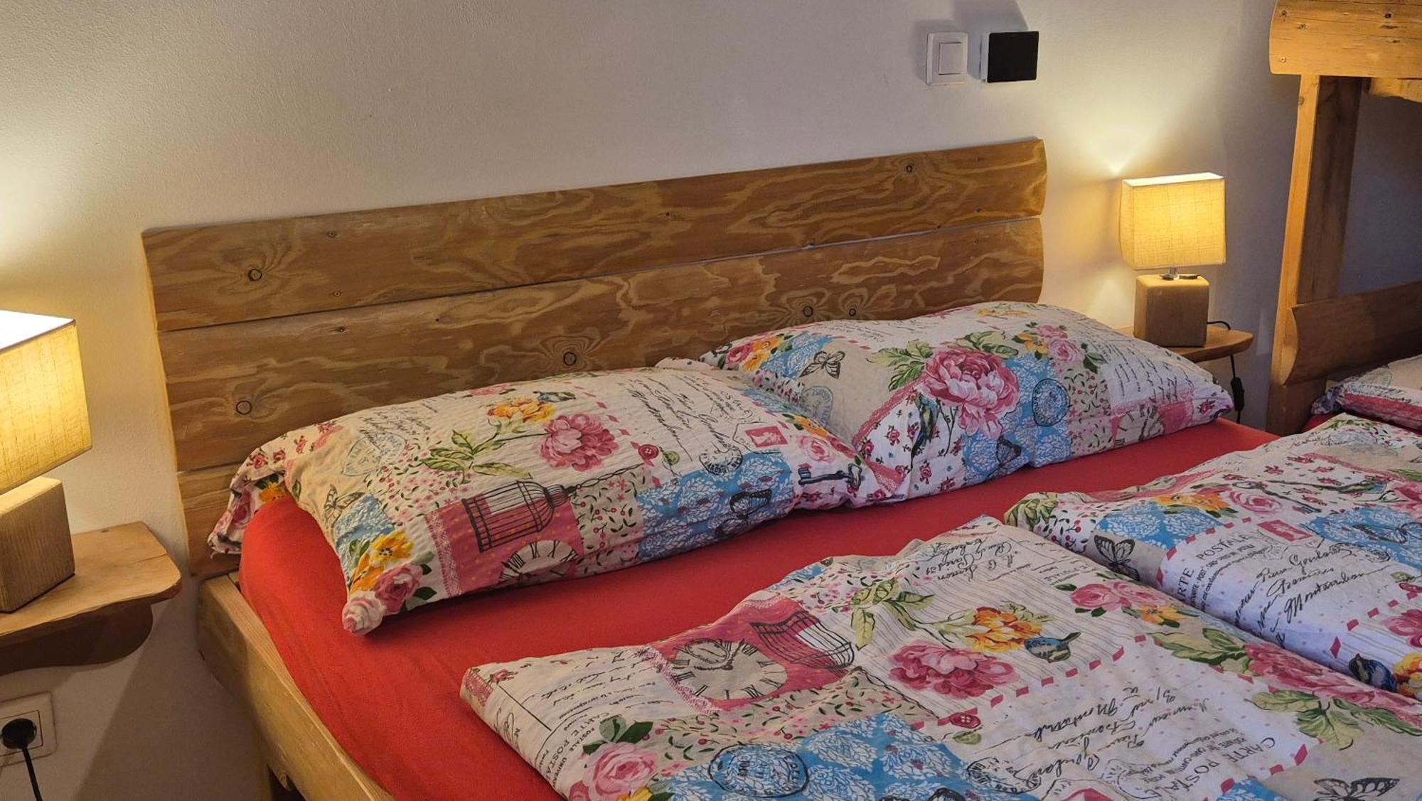 Apartments Cebelica Бохин Стая снимка